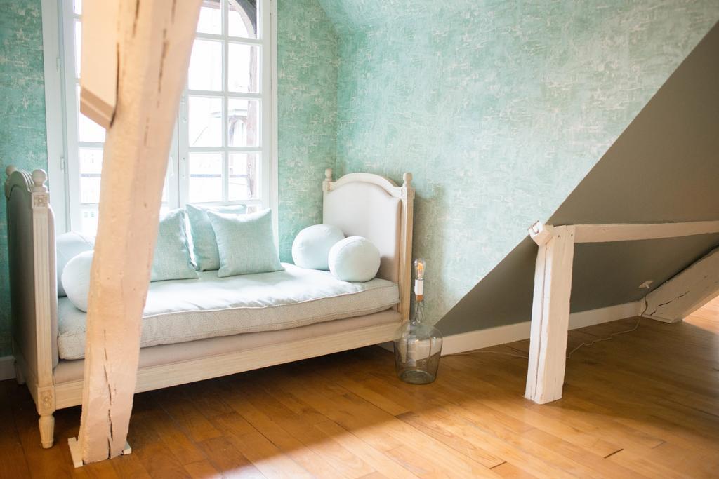 Marnie Et Mister H Bed & Breakfast Rennes Ngoại thất bức ảnh