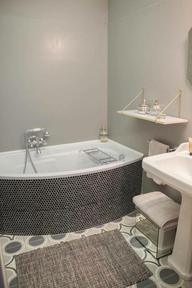 Marnie Et Mister H Bed & Breakfast Rennes Ngoại thất bức ảnh